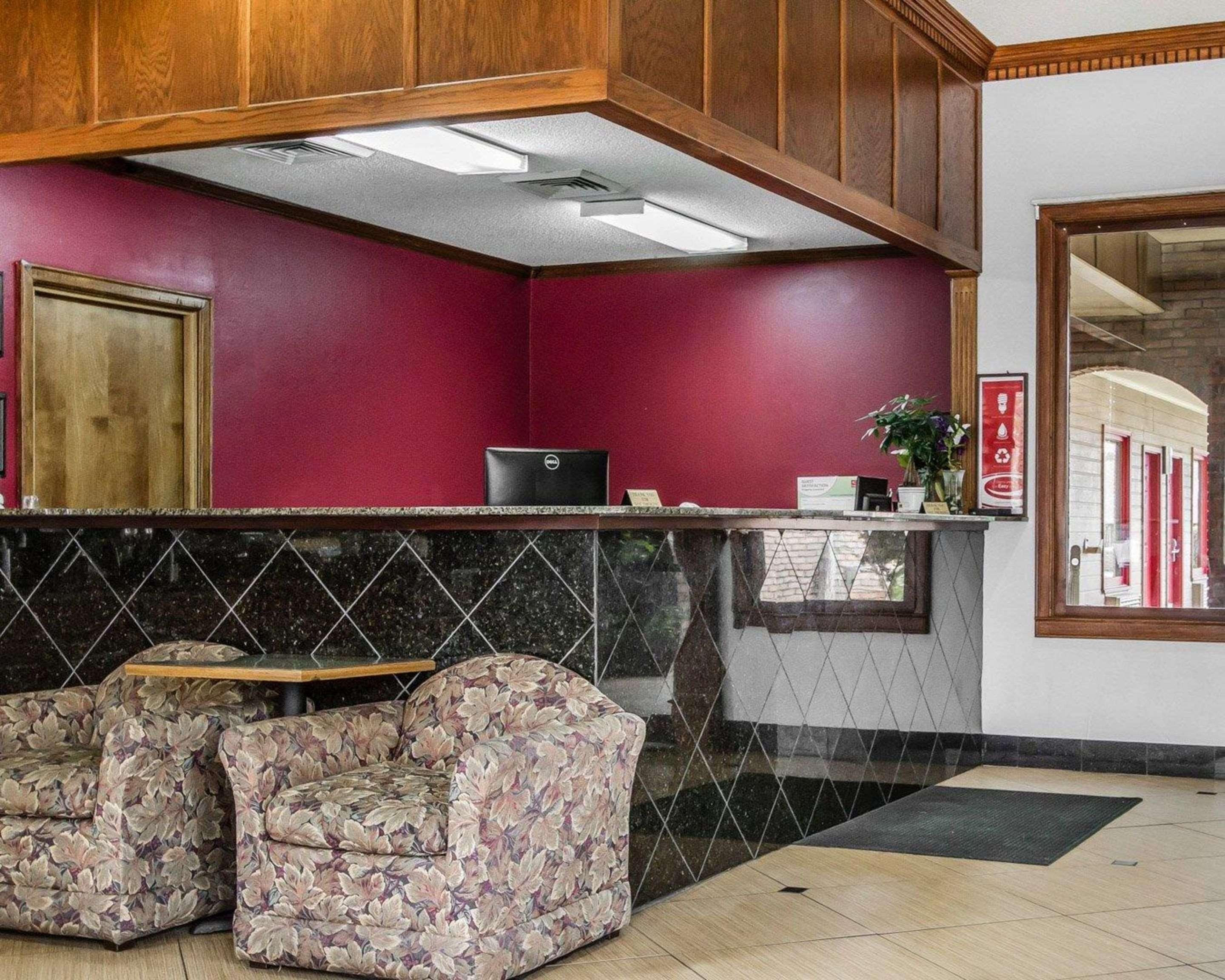 Econo Lodge Inn & Suites Enterprise Exteriér fotografie