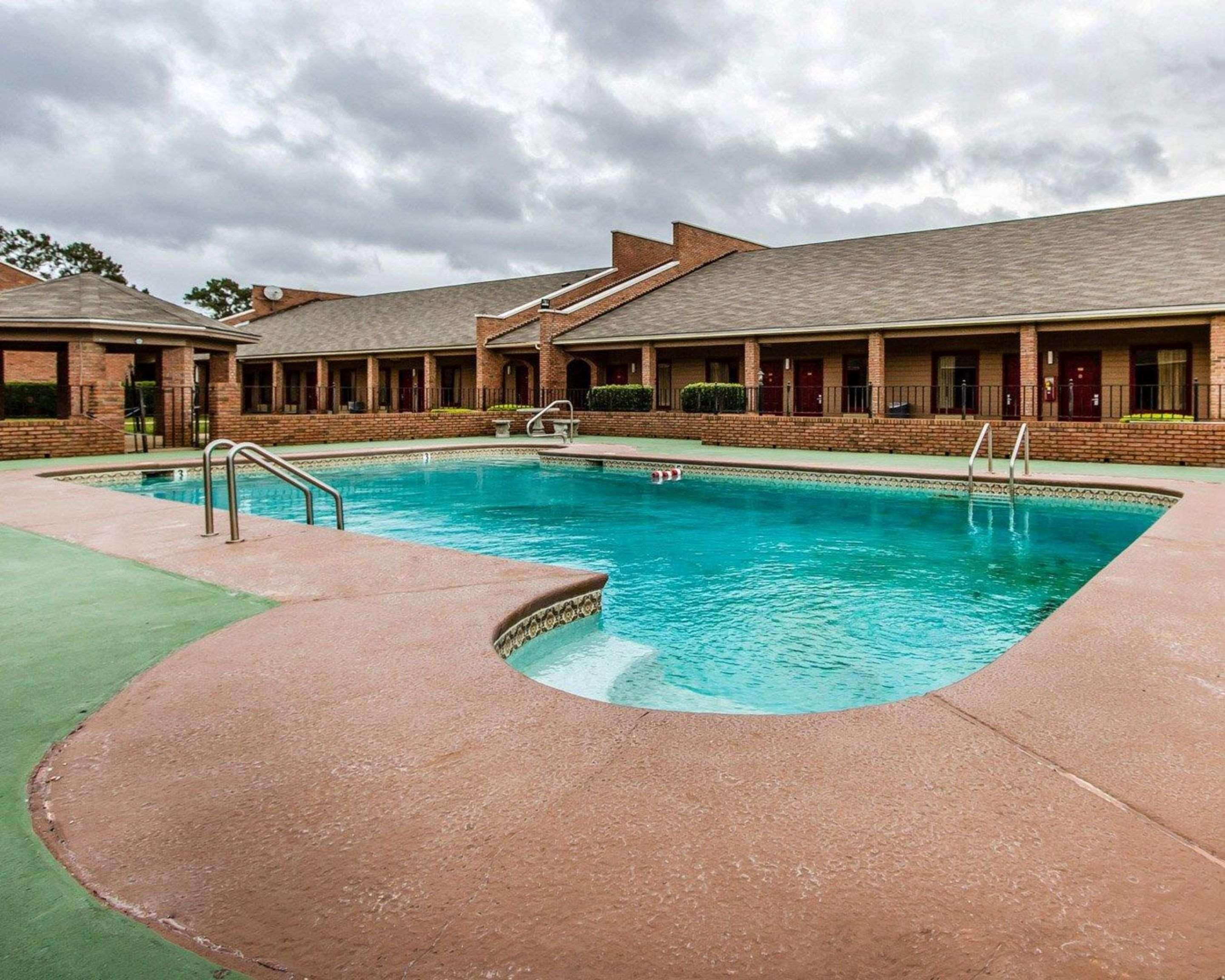 Econo Lodge Inn & Suites Enterprise Exteriér fotografie