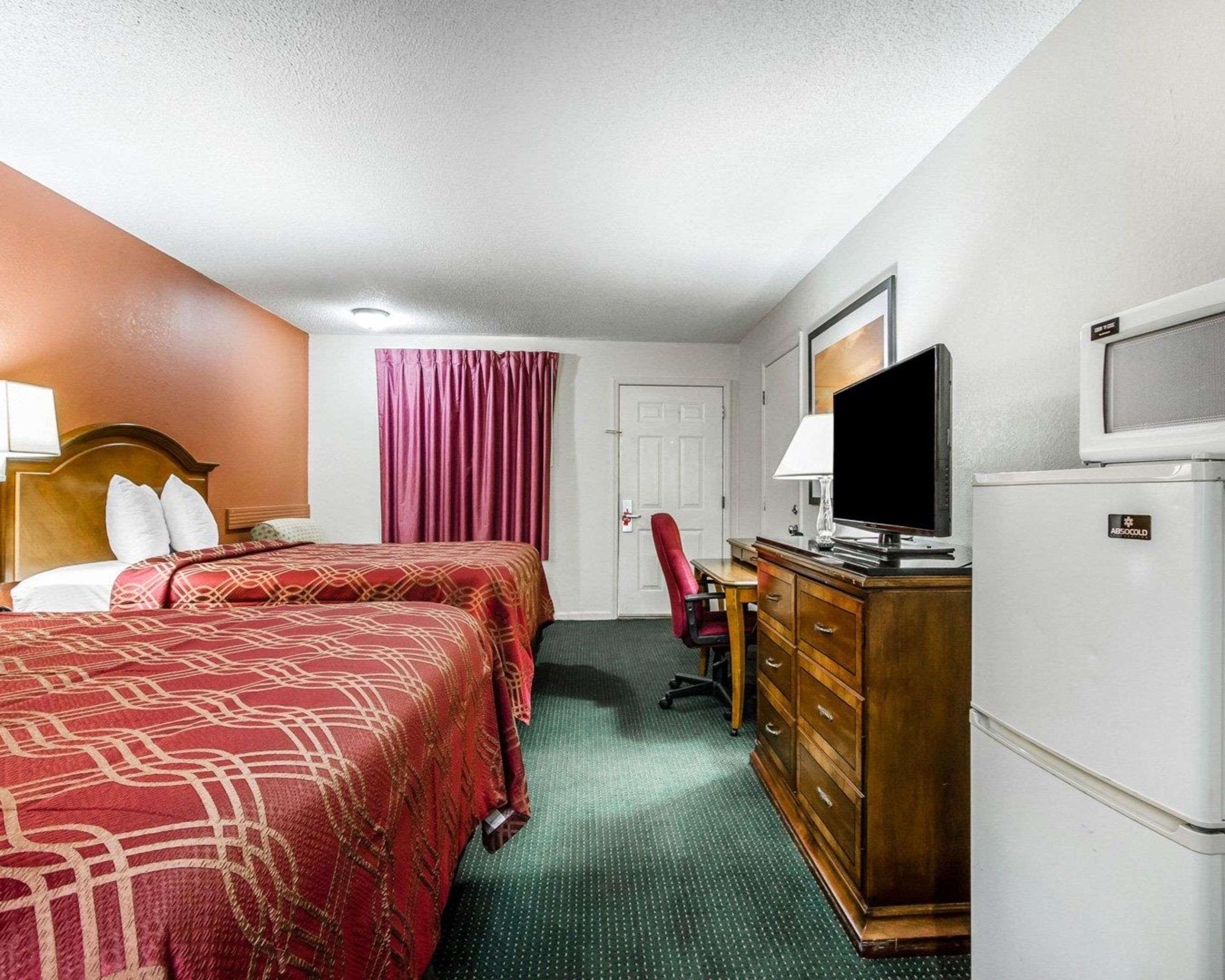 Econo Lodge Inn & Suites Enterprise Exteriér fotografie