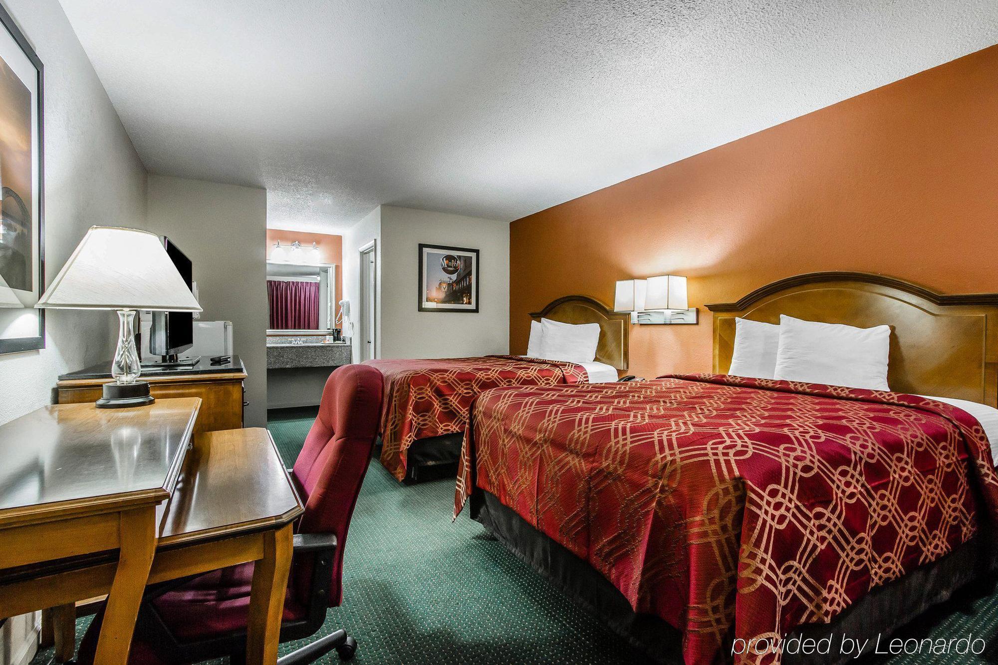 Econo Lodge Inn & Suites Enterprise Exteriér fotografie