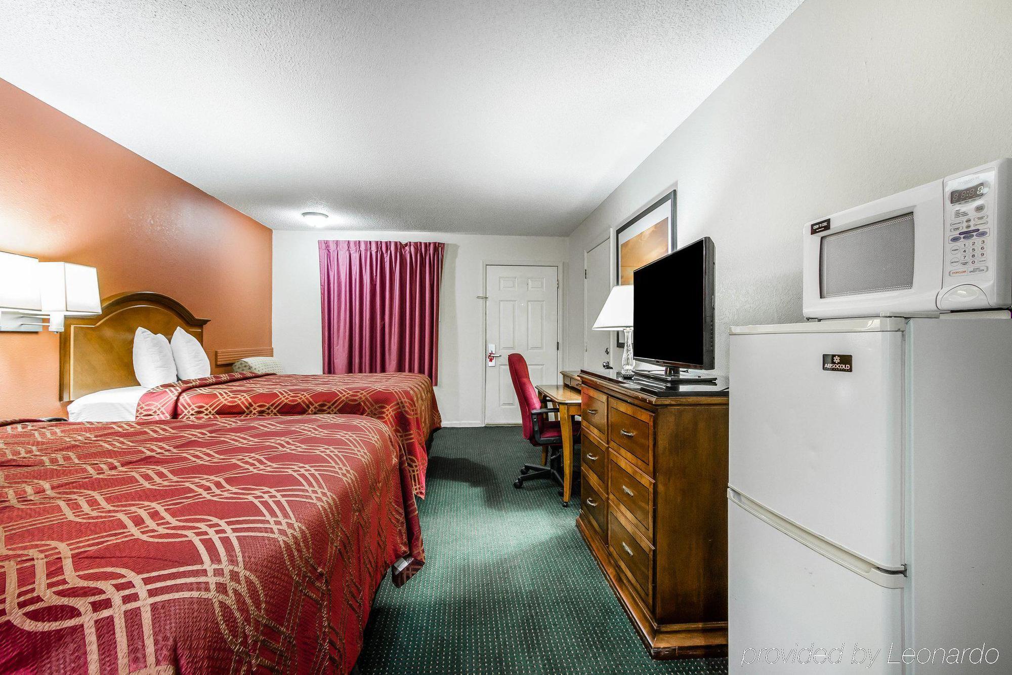 Econo Lodge Inn & Suites Enterprise Exteriér fotografie